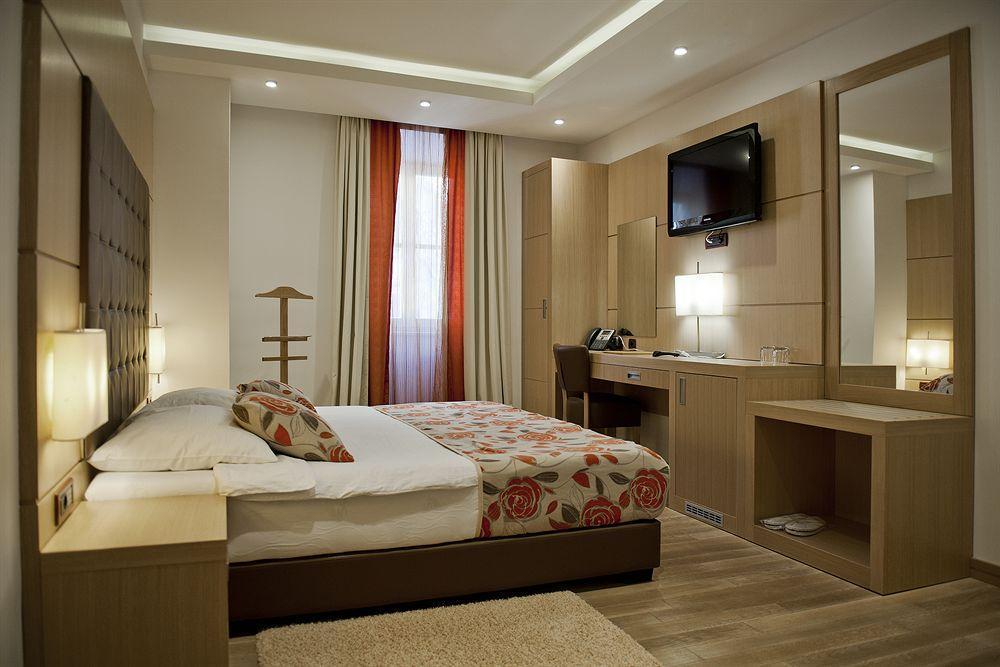 Boutique Hotel Mauro Poreč Exterior foto
